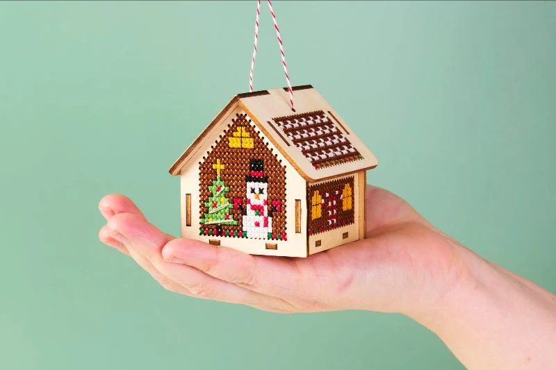 3D Gingerbread House - Image 2
